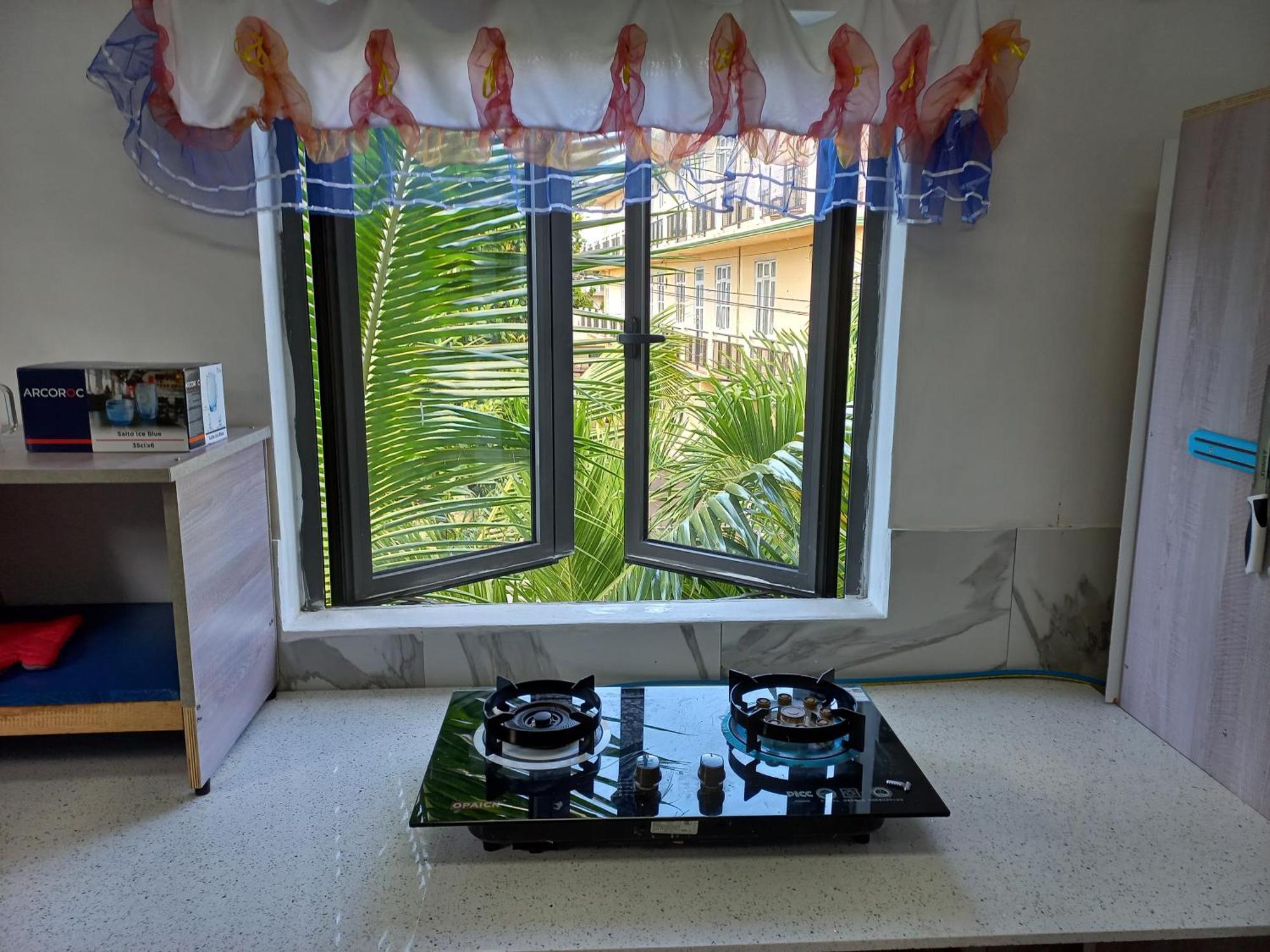 Open Air Cafe & Apartment *