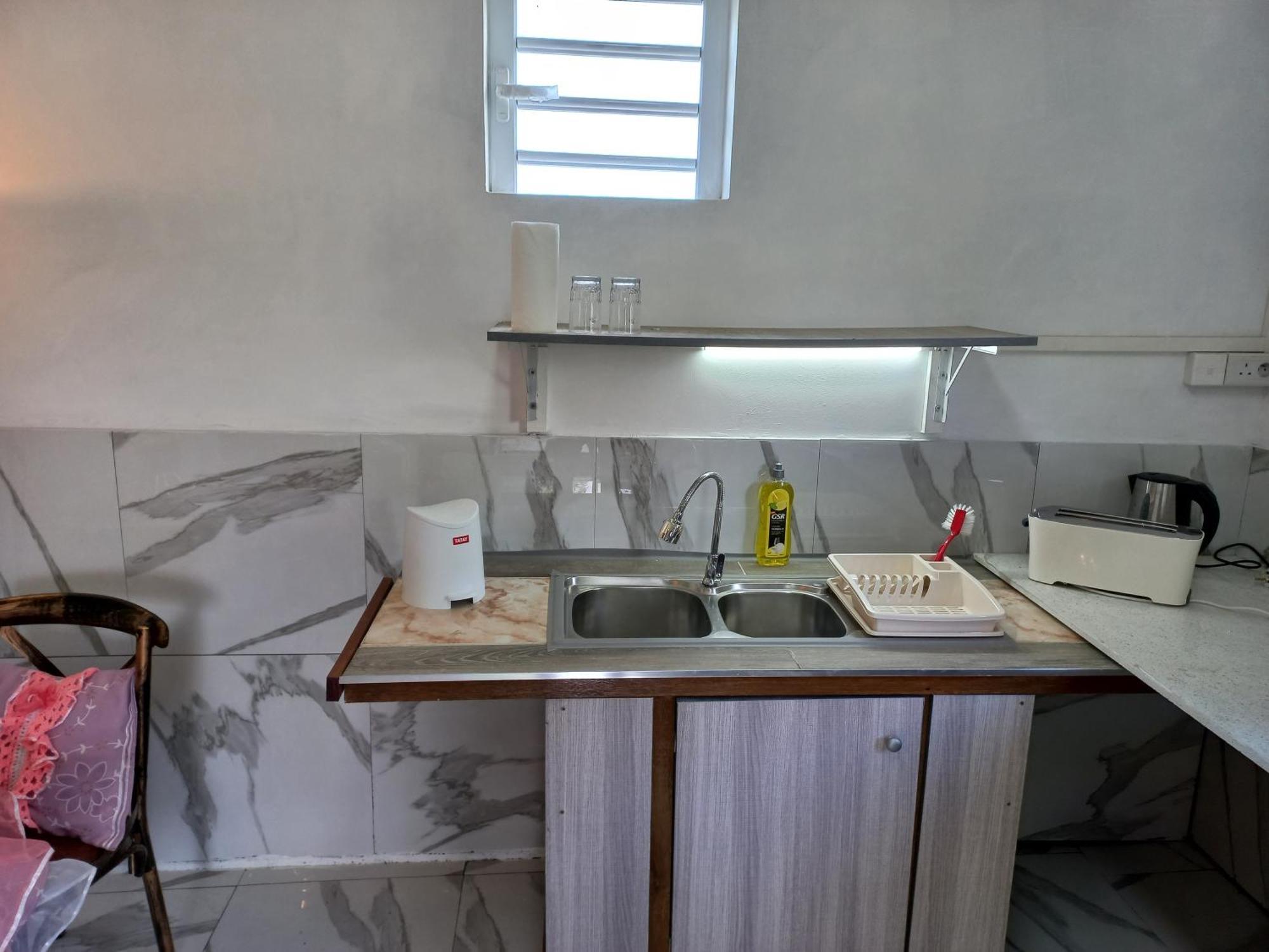 Open Air Cafe & Apartment Port Louis